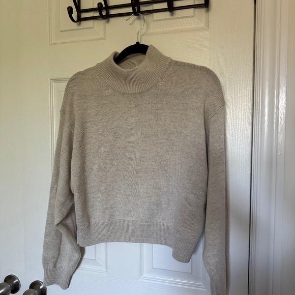 Wilfred Cropped Sweater - Picture 1 of 3